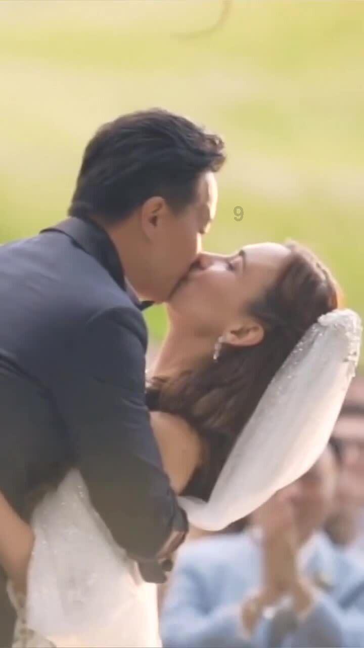 摆动小圆球